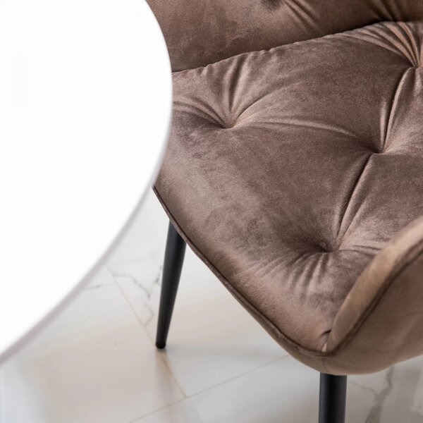 Set masa Innsbruck, DENVER, blat alb si picior alb cu 4 scaune Tokyo maro, forma rotunda, 80x73 cm