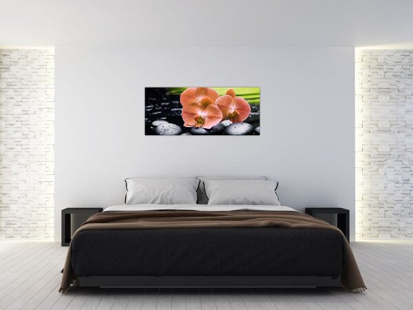 Tablou - Orhidee portocalie cu frunze de palmier (120x50 cm)