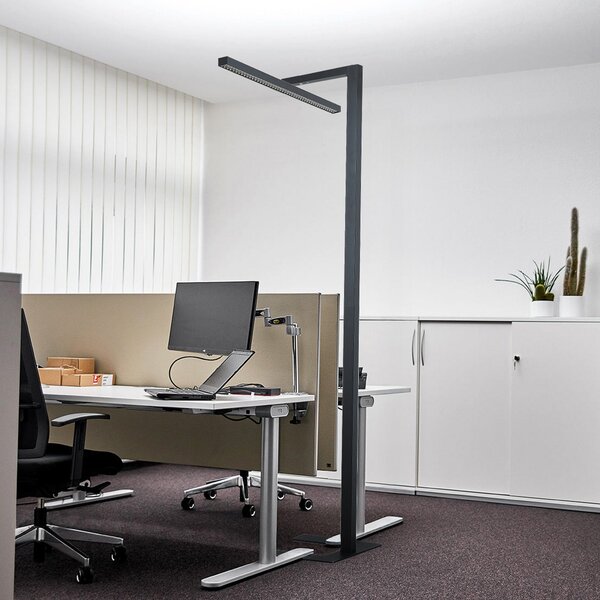 Arcchio Lampadar LED pentru birou Jolinda, în formă de T, negru, 4.000 K, reglabil, Negru, Studiu / Birou, Aluminiu, Modern