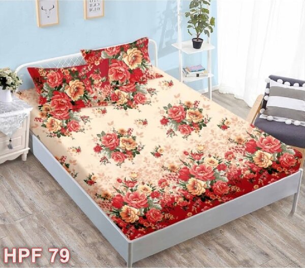 Husa de pat, finet, 180x200cm, 2 persoane, 3 piese, cu elastic, crem , cu floricele rosii, HPF79