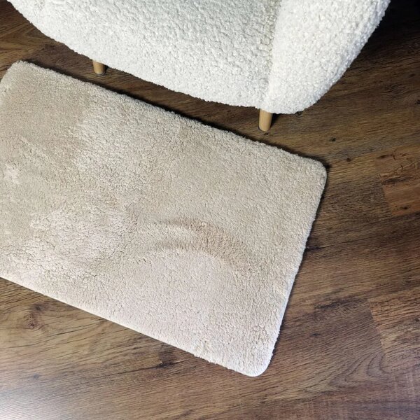 Covoraș Universal Antiderapant Comfort, Bej Deschis, Mărime 60 100 cm, Poliester, Lungime Fir 18 mm, Grosime Totală 20 mm 60 x 100