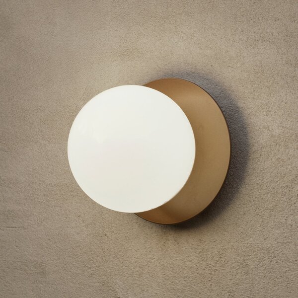 Nuura Aps Aplică de perete Liila, Ø 16 cm, bronz/opal, reglabil, Bronz / Alamă Veche, Metal, Scandinavă