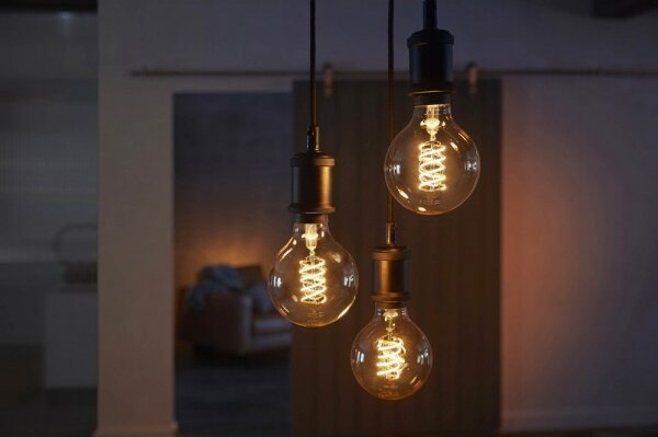 LED Bec dimmabil Philips Hue WHITE FILAMENT G93 E27/7W/230V 2100K