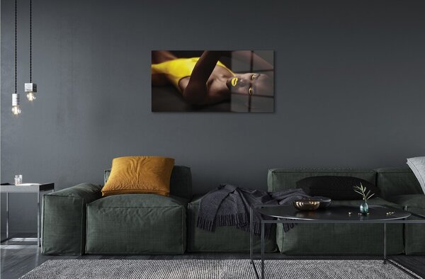 Tablouri pe sticlă gura galben Femeie