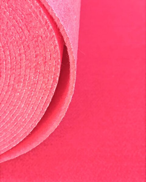 Mocheta Evenimente VELOUR ROSU, Latime 2m, 3M Grosime 4mm, Marime 200 x 300 cm, Rosu, Antialergic, Poliester, Prezentari, Intalniri oficiale, Terase