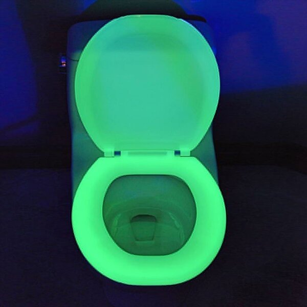 Capac de WC fosforescent, soft close, lumineaza verde in intuneric