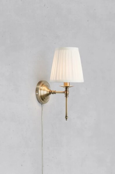 Markslöjd 108968 - Lampă de perete MANOR 1xE14/40W/230V albă/alamă