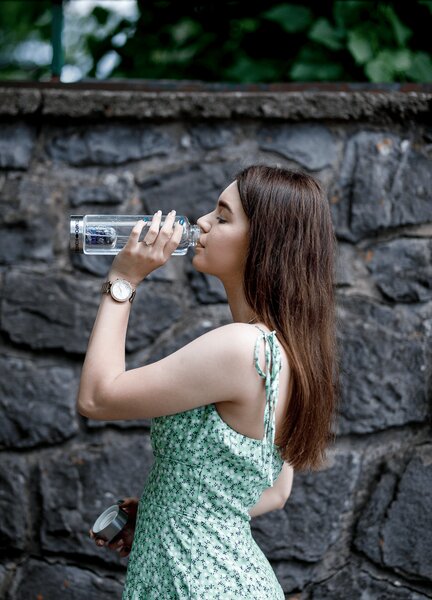 TEMPO-KONDELA CRYSTAL, flacon de sticlă cu cianit, 500 ml