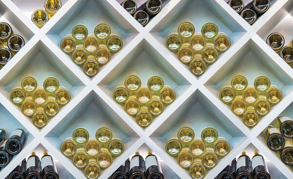 Fototapet - Sticla cu vin (152,5x104 cm)
