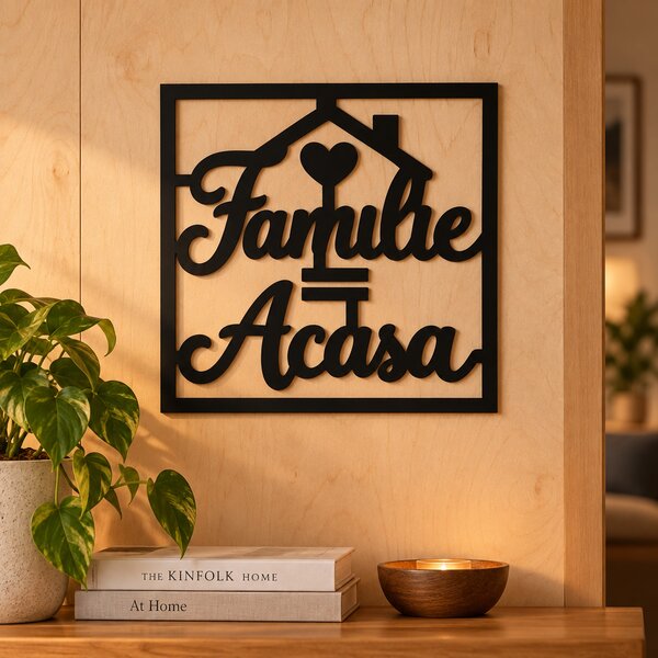 Decorațiune de perete „Familie = Acasă” din plexiglas negru, 30 x 30 cm – NOOT