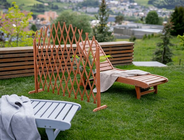 KONDELA Ecran grilaj, maro/ lemn, 250 cm, KEJLY