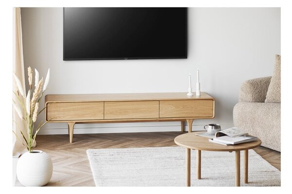 Măsuță de cafea în culoare naturală rotundă din lemn de stejar ø 70 cm Jena – House Nordic