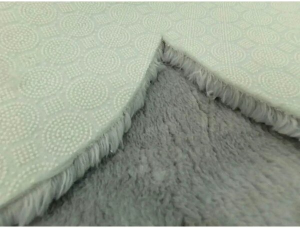 Covor DAISY PLUSH, 80x80 cm, forma atipica, poliester, gri deschis