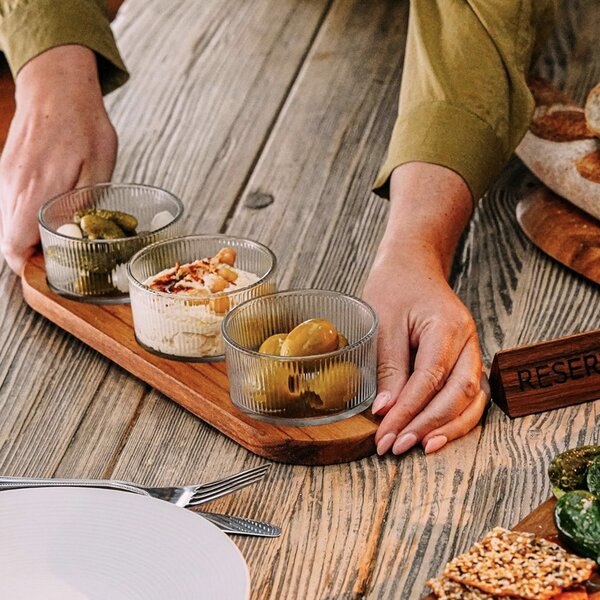 Set 3 boluri din sticla Pufo Ellegance cu suport din lemn pentru aperitive, gustari, fructe