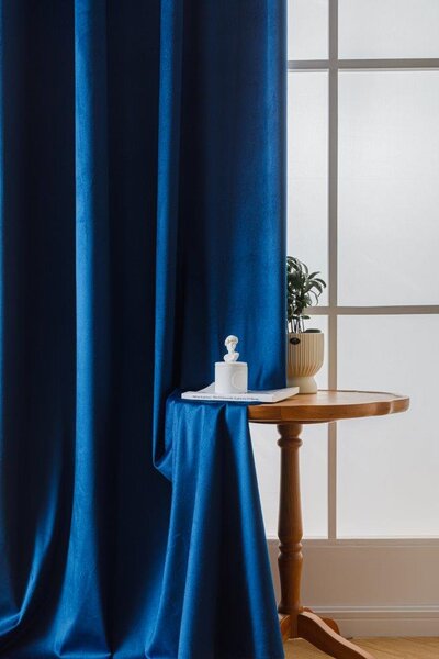Draperie opaca VELVET albastru regal 140x270 cm Agatat: Rejansa
