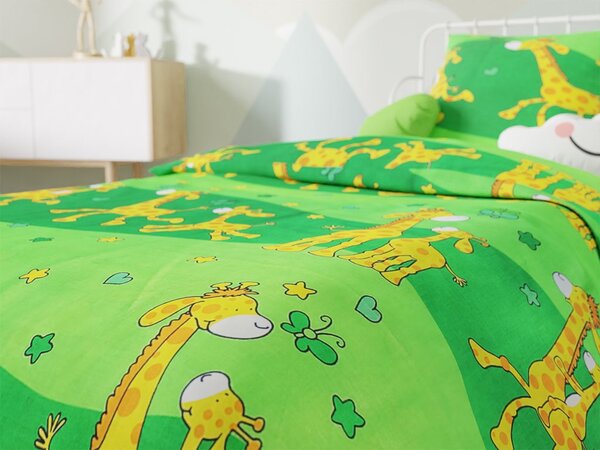 Lenjerie creponata pentru patut GIRAFFE verde