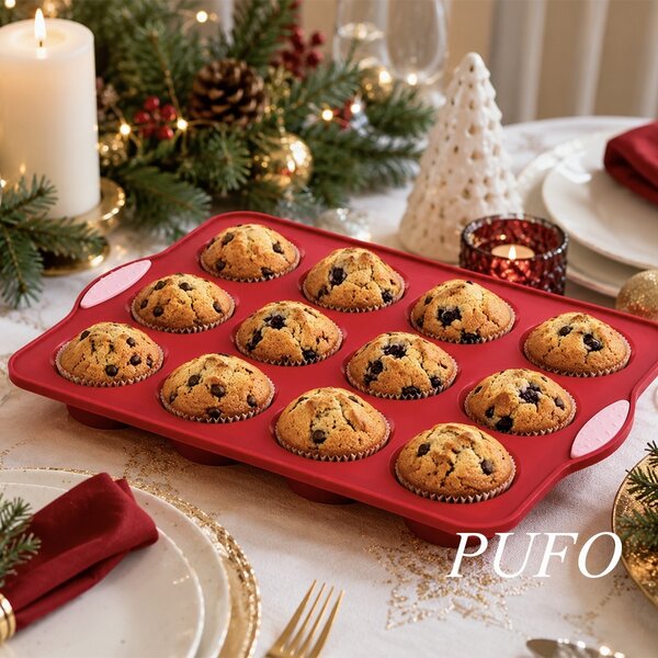 Forma de silicon Pufo Muffin cu 12 cavitati pentru preparare muffin, prajituri, torturi, roz