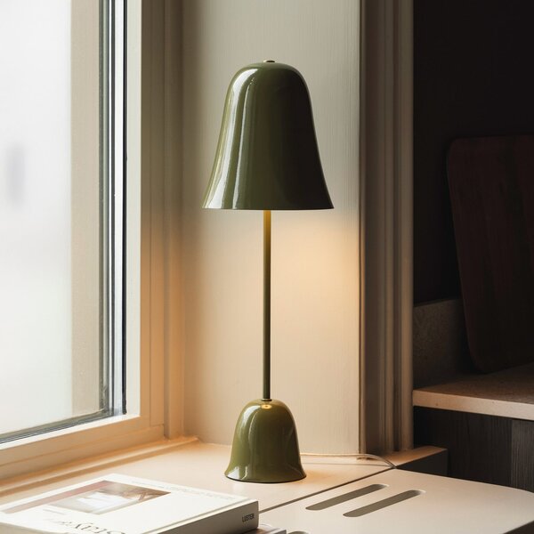 Globen Lighting Lampa de masă Blåklockan, verde măslin, înălțime 56 cm, Verde, Camera de zi / sufragerie, Metal, Scandinavă