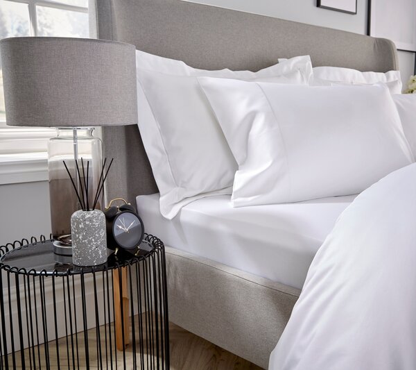 Cearceaf de pat cu elastic William Hunt , 300TC -Alb