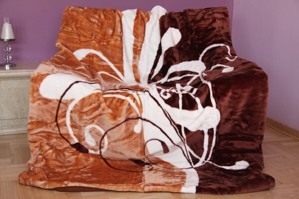 Pătură acrilică de lux modernă, culoarea maro cu model alb Lăţime: 160 cm | Lungime: 210 cm