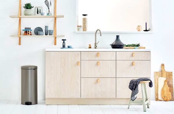 Brabantia NewIcon cos de gunoi 30 l gri 114441