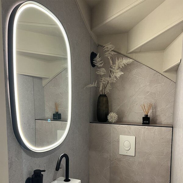 Oglindă de baie neagră cu LED, cu dimmer în 3 trepte cu atingere ovală - Miral