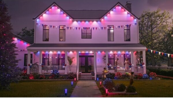 Philips Hue FESTAVIA ghirlandă LED RGBW reglabilă pentru exterior, 32 LED, 18 m, IP65