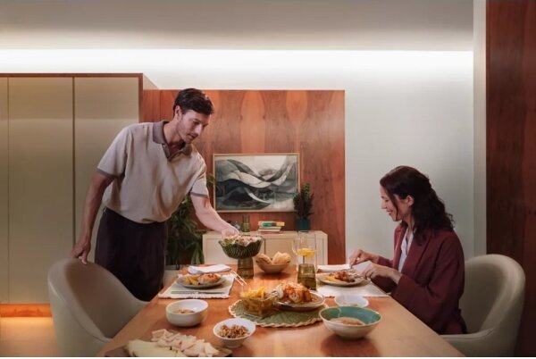 Philips - Bandă LED RGBW reglabilă Hue FLUX 3m LED/29W/230V 2200-6500K + Hue Bridge