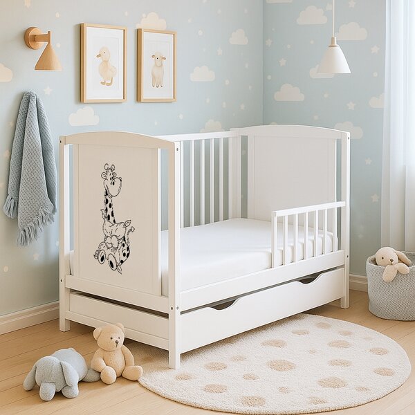 Patut din lemn masiv 120x60 cm Bria alb cu sertar, include bariera, reglabil pe 3 nivele, certificat EN71
