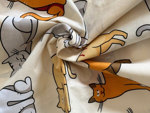 Lenjerie de pat din polibumbac COLORED CATS POLY crem Dimensiune lenjerie de pat: 70 x 90 cm | 140 x 200 cm