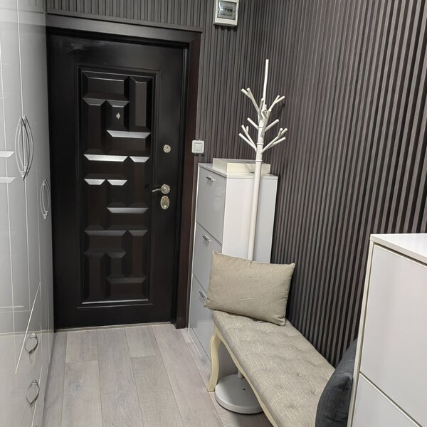 Panou decorativ din PVC gri cu dimensiuni 16х1.8х270 cm