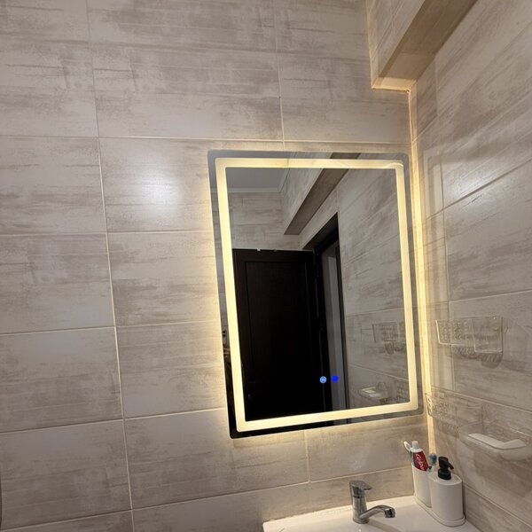 Oglindă de baie cu iluminare LED și funcție anti-ceață Kristalo 60x80 cm