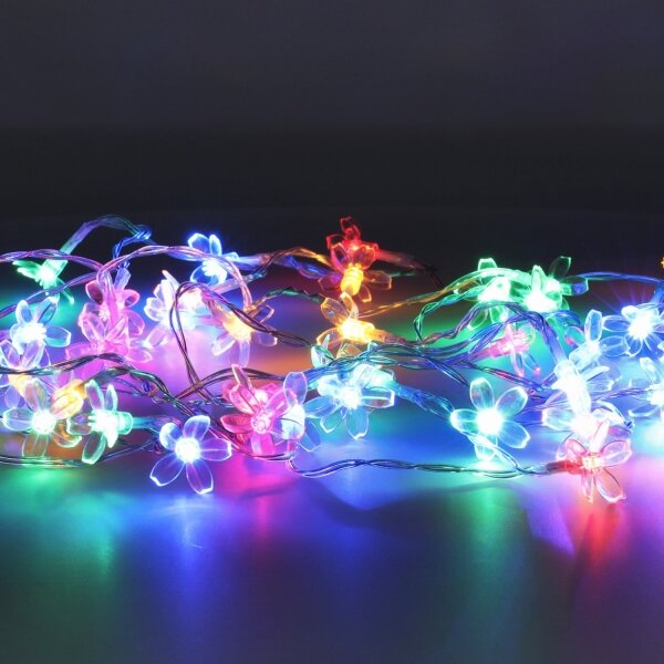 Instalație LED RGB solară 50xLED/0,12W/1,2V 1xAA IP44 600 mAh