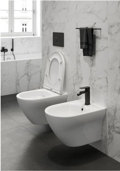 Cersanit Larga Oval CleanOn - vas WC suspendat cu scaun SLIM din duroplast, alb, S701-472