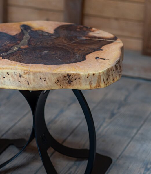 Walnut Titan – măsuță de cafea din nuc masiv - 60x70 cm