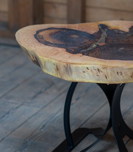 Walnut Titan – măsuță de cafea din nuc masiv - 60x70 cm