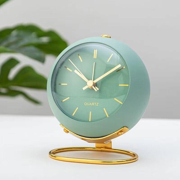 Ceas desteptator Luxury analogic , design clasic din metal, functie silentioasa cu iluminare de noapte, Verde/Auriu