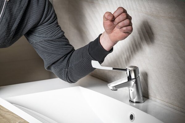 Sapho Sapho, standul LEA. scufunda. băţ. pentru tel. dezactivat fara priza, crom, LE002