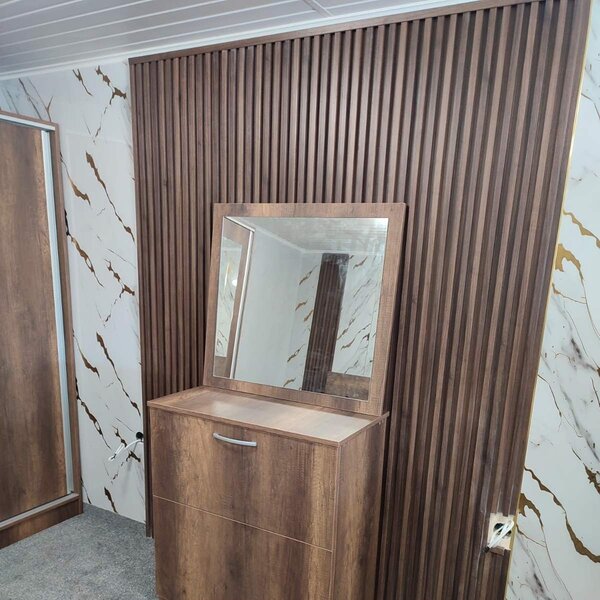 Panoul decorativ din PVC Siena 270x16 cm