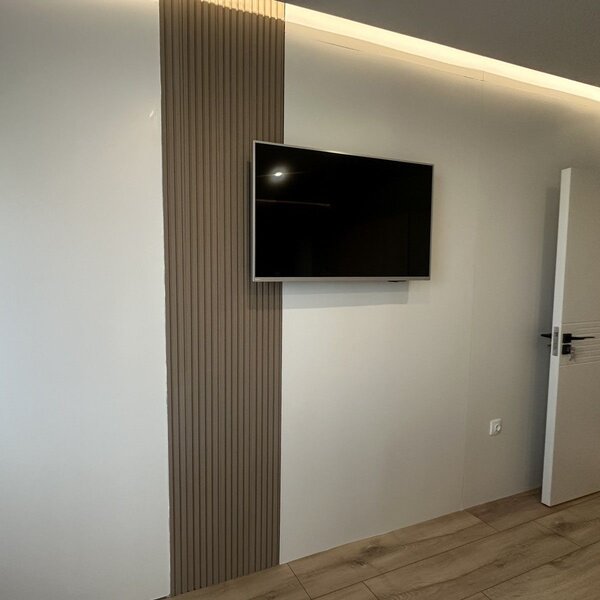 Panoul decorativ din PVC Miran cu dimensiuni 15х1х270 cm