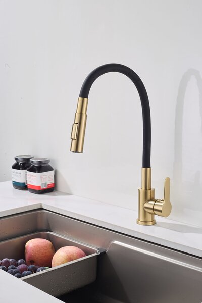 Gamma Flex 4000, baterie de lavoar independentă cu braț flexibil, pipă cu 2 funcții, negru-auriu mat, GMA-BFX-4000BGD