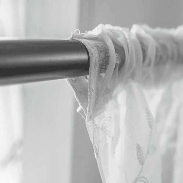 Draperie VINTORA cu model de frunze 140x250 cm Agatat: Inele metalice