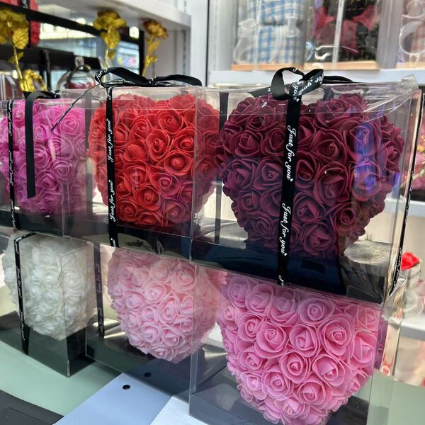 Inimă cu trandafir etern în cutie decorativă - 15 cm - Burgundia