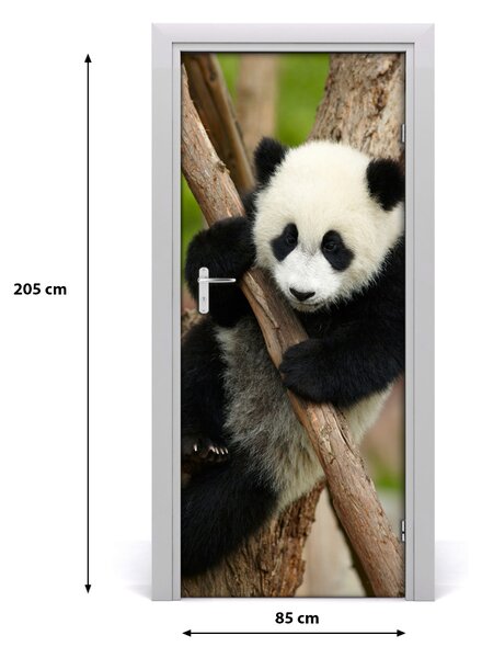 Autocolante pentru usi Panda într-un copac