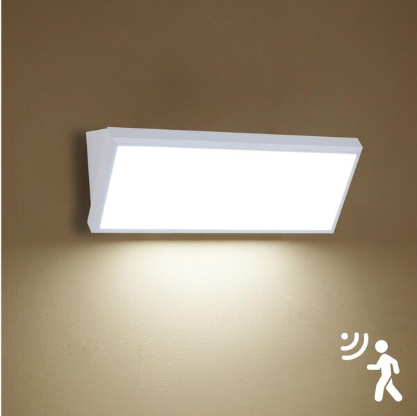 Brilagi - Aplică LED de exterior TRIANGLE cu senzor, LED/42W/230V, alb, IP65