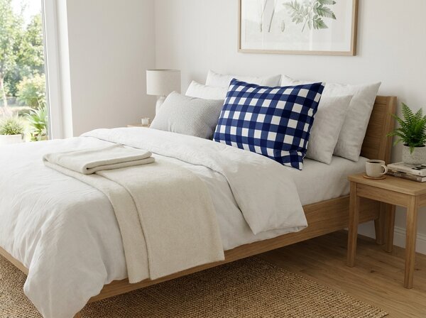 Husa pentru perna din microfibra NAVY GINGHAM 70x90 cm, albastru-alb
