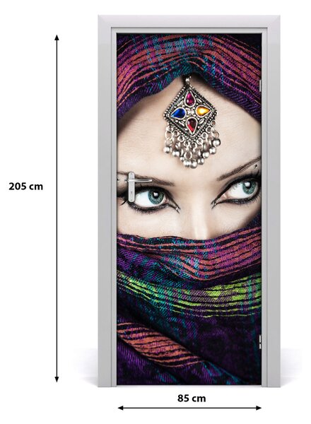 Autocolante pentru usi femeie indiană