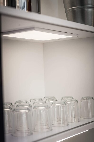 Ledvance - Corp LED reglabil pentru montare sub mobilier cu senzor CABINET LED/8W/230V