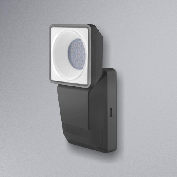 Aplică LED de exterior cu senzor SPOT LED/8W/230V IP55 neagră Ledvance