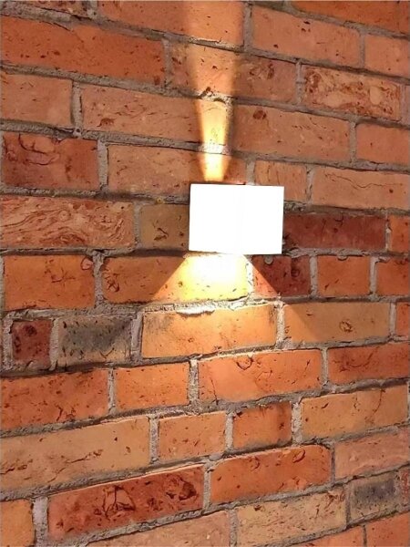 Aplică LED de exterior 2xLED/3W/230V IP54 albă